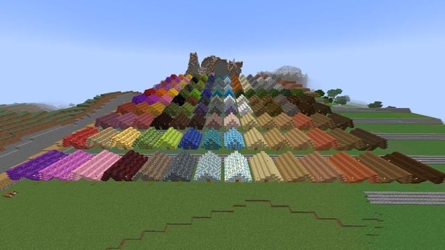I don’t think anyone will remember me and my project but a long time ago, I started making 110 block houses out of all obtainable blocks on Minecraft. I restarted the project on Java and here we are so far. 140 houses.